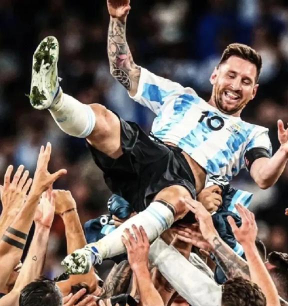 开云电子-包含梅西重要时刻出色发挥，勇士带队取胜！比赛高潮迭起的词条