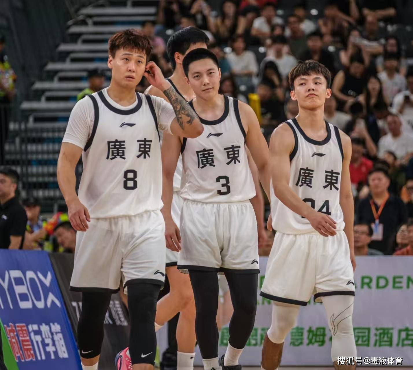 今晨体能课后，深圳男篮强势反弹备战全明星赛，压力陡增，细节决定成败的简单介绍